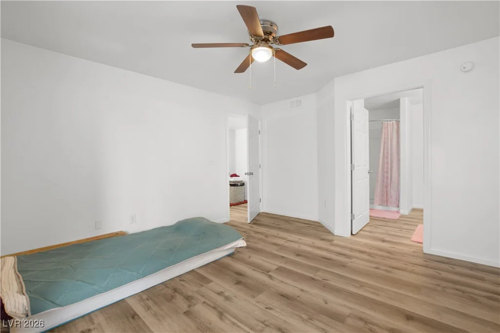 4428 Lake Mead, Las Vegas, NV 89108