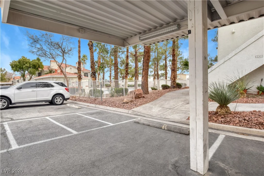 4428 Lake Mead, Las Vegas, NV 89108