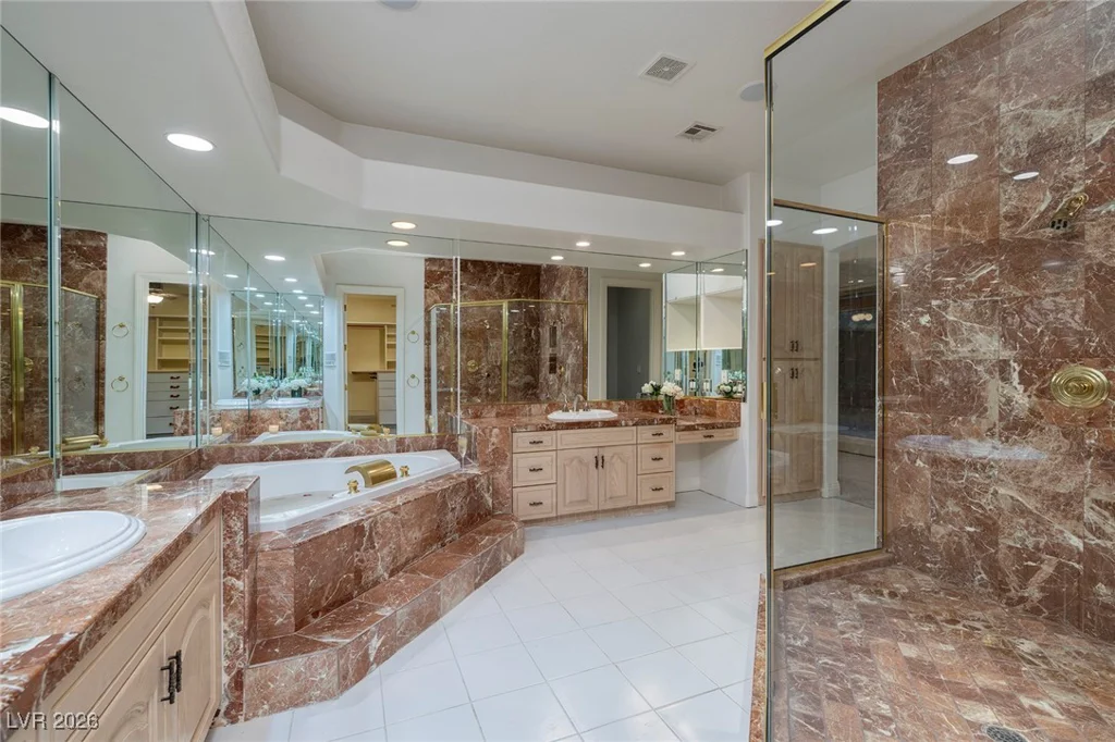 7421 Silver Palm, Las Vegas, NV 89117