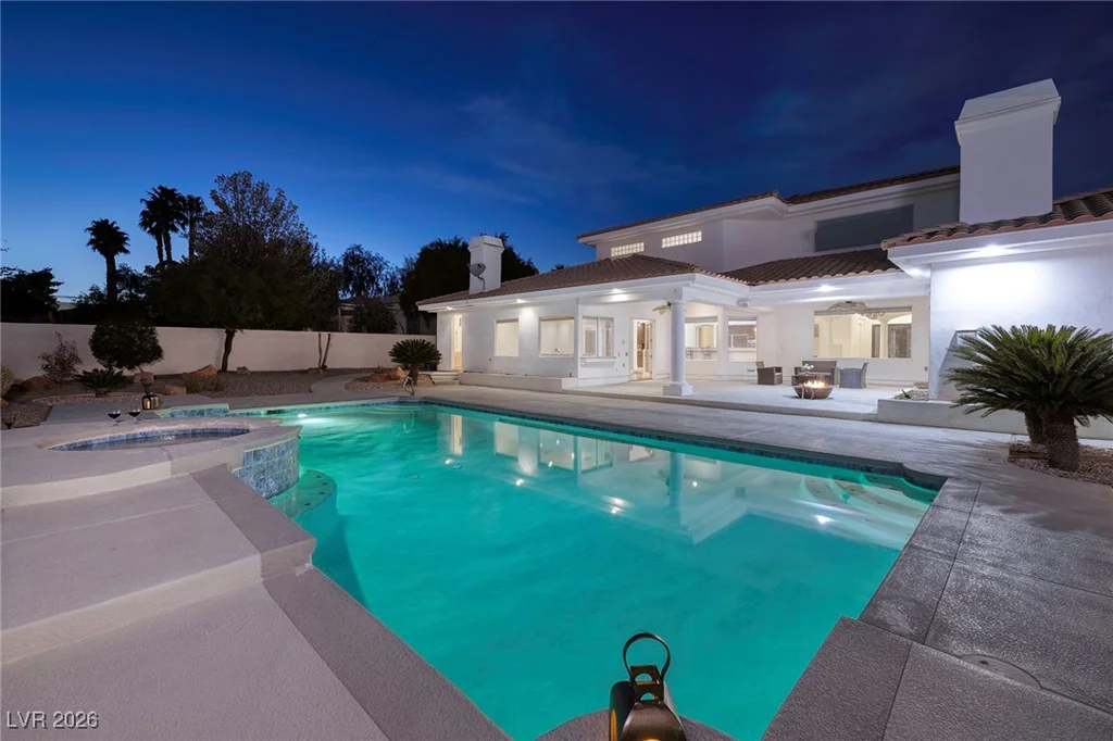 7421 Silver Palm, Las Vegas, NV 89117