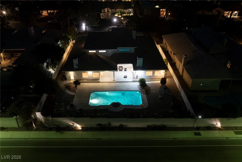 7421 Silver Palm, Las Vegas, NV 89117