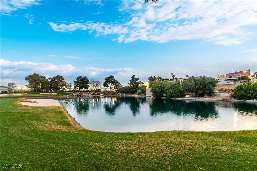 2879 Geary, Las Vegas, NV 89109
