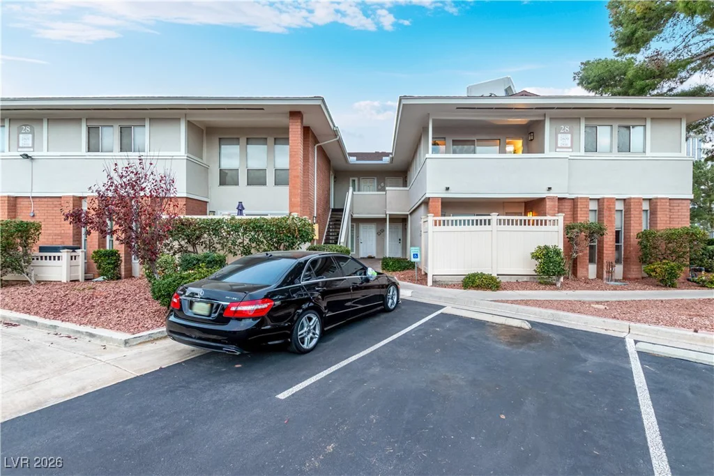 2879 Geary, Las Vegas, NV 89109