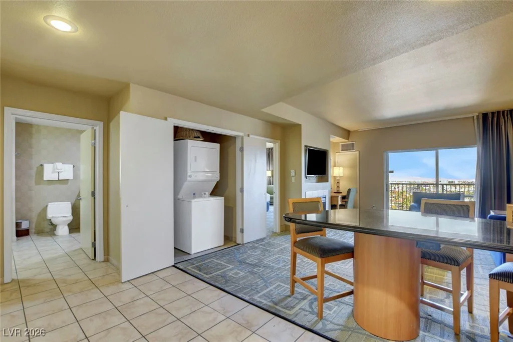 211 Flamingo, Las Vegas, NV 89169