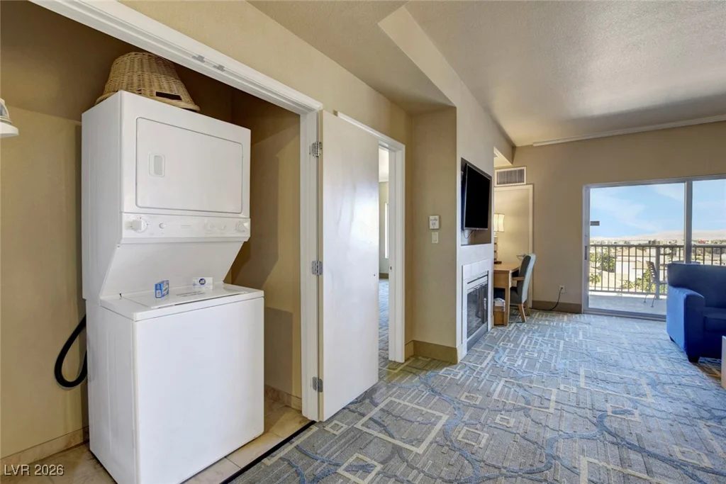 211 Flamingo, Las Vegas, NV 89169