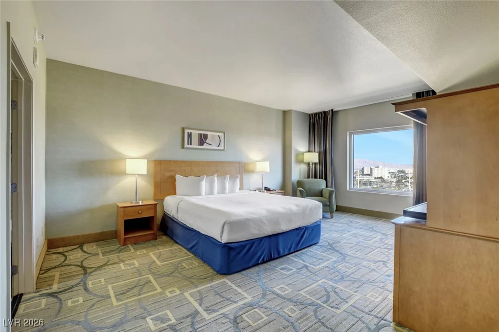 211 Flamingo, Las Vegas, NV 89169