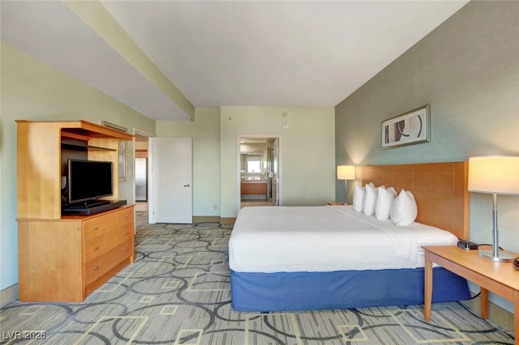 211 Flamingo, Las Vegas, NV 89169