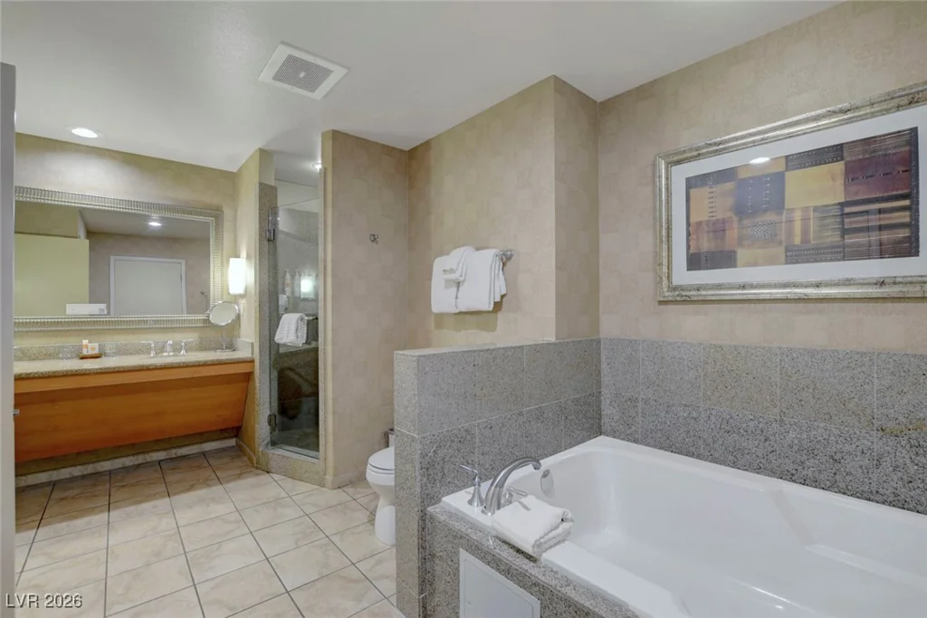 211 Flamingo, Las Vegas, NV 89169