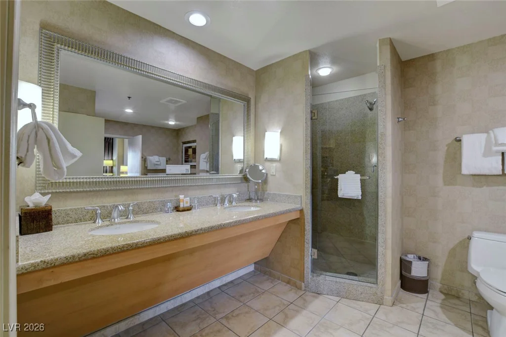 211 Flamingo, Las Vegas, NV 89169