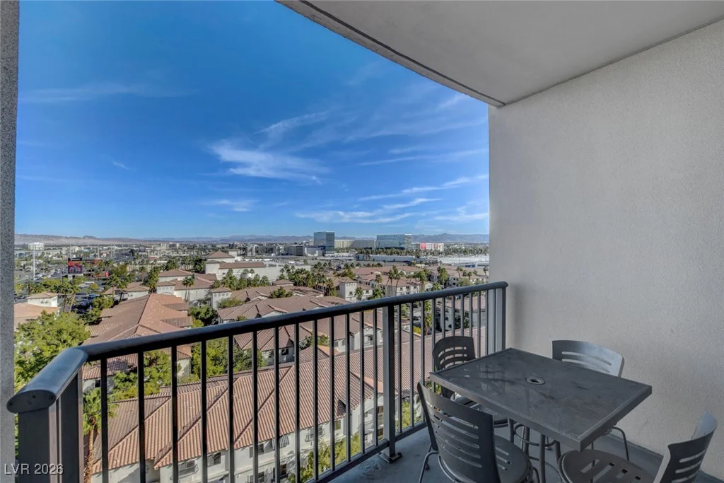 211 Flamingo, Las Vegas, NV 89169