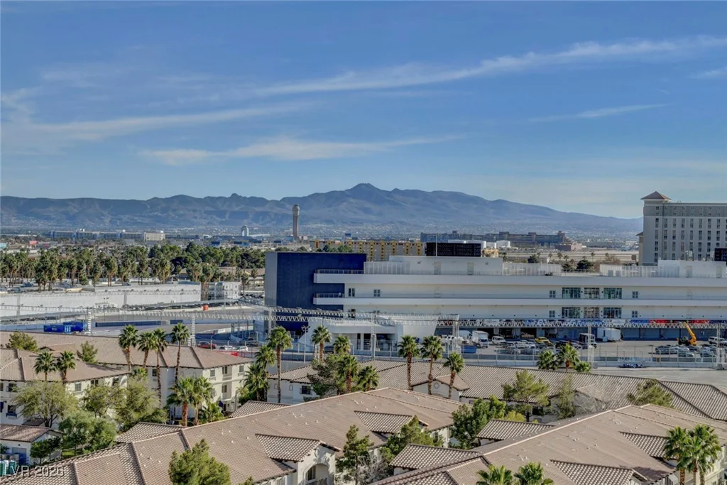 211 Flamingo, Las Vegas, NV 89169