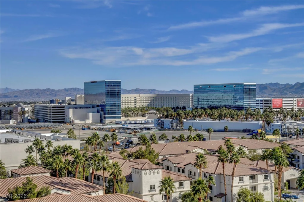 211 Flamingo, Las Vegas, NV 89169