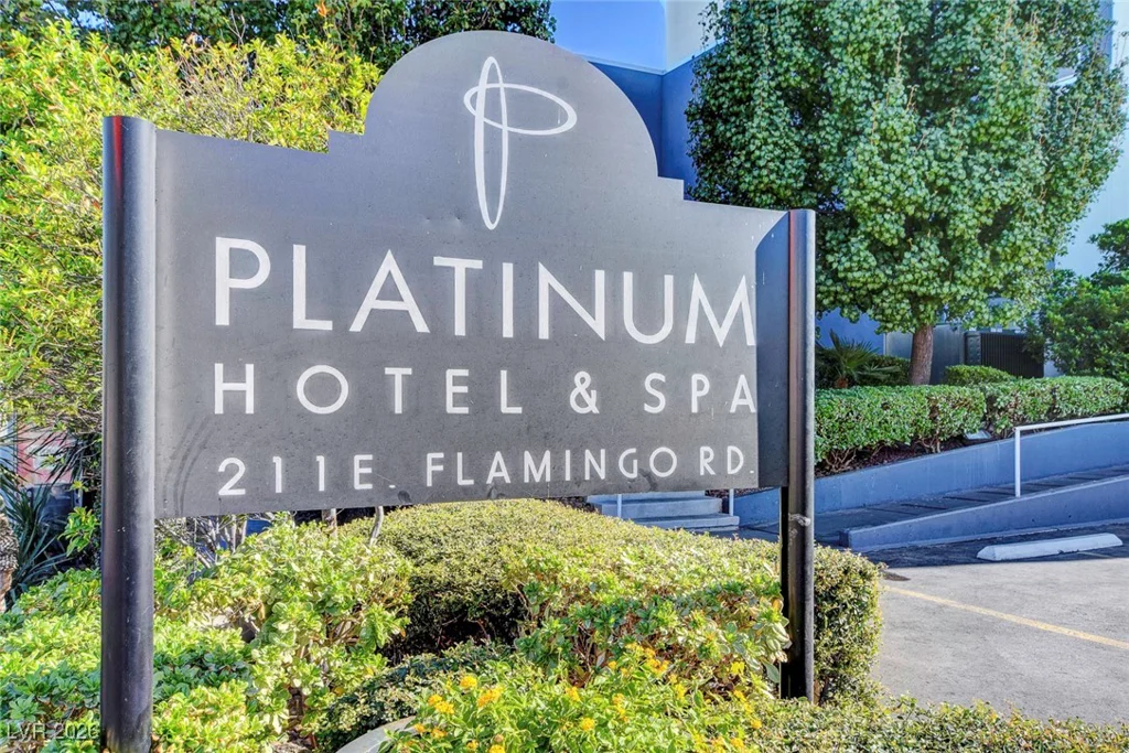 211 Flamingo, Las Vegas, NV 89169