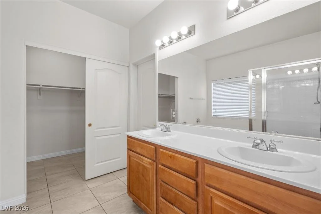 1724 Flores, Henderson, NV 89012