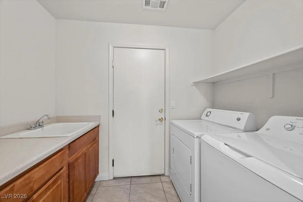 1724 Flores, Henderson, NV 89012