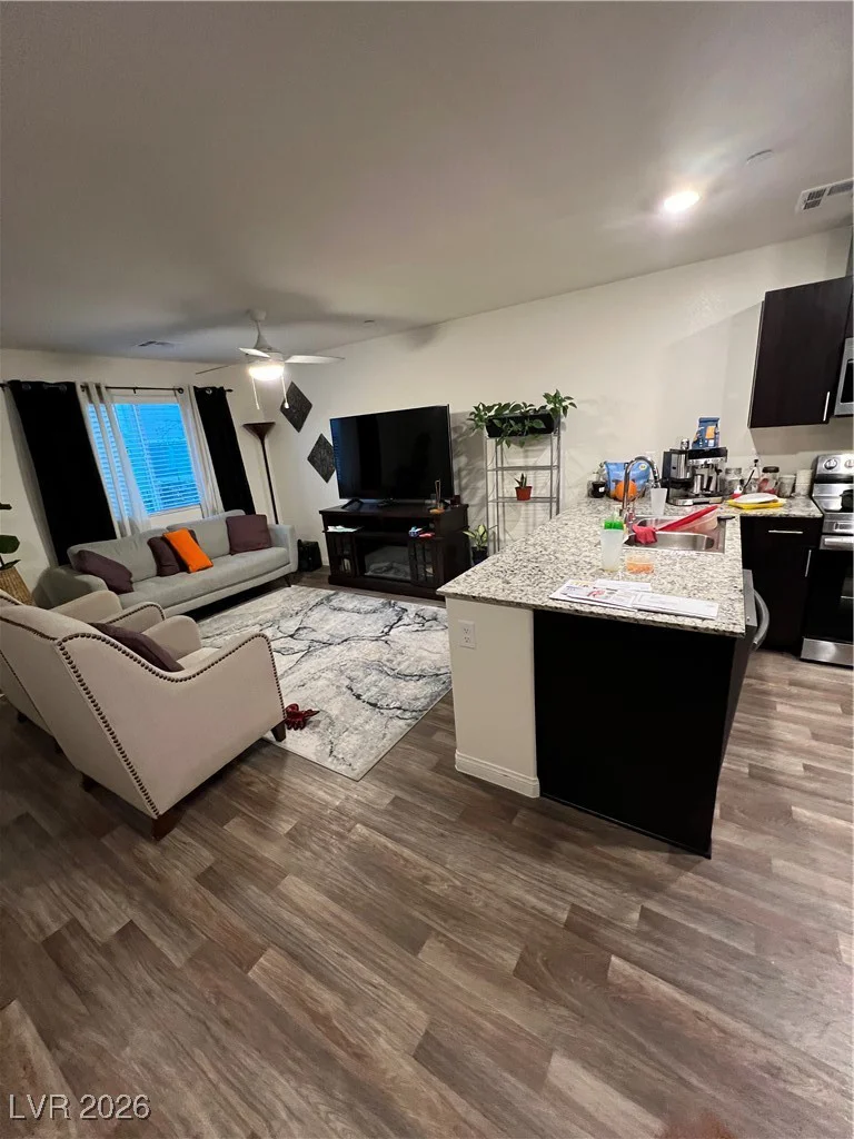 2971 Fire Cracker Red, Las Vegas, NV 89122