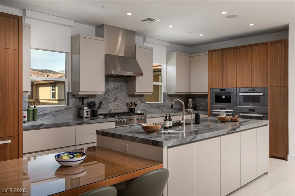 11280 Granite Ridge, Las Vegas, NV 89135