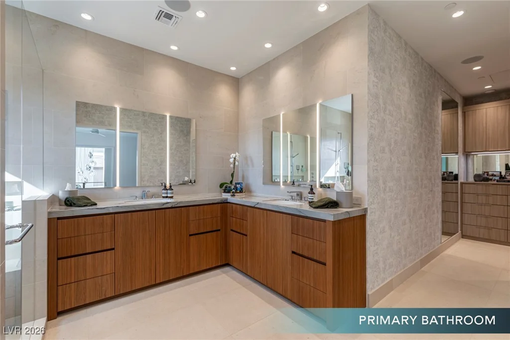 11280 Granite Ridge, Las Vegas, NV 89135