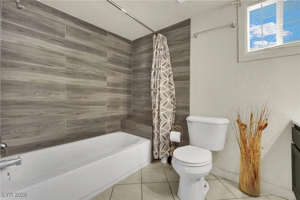 1843 Bruce, North Las Vegas, NV 89030