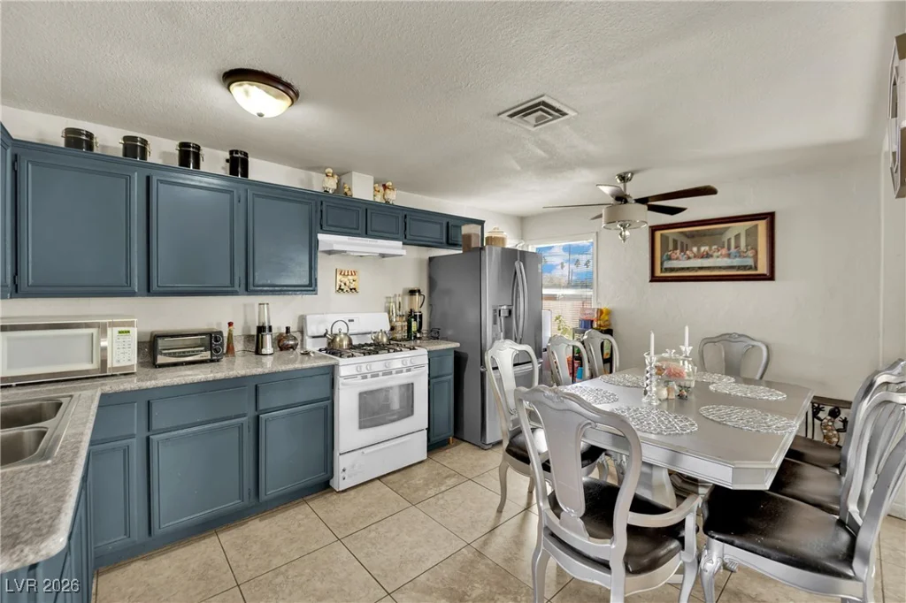 1843 Bruce, North Las Vegas, NV 89030