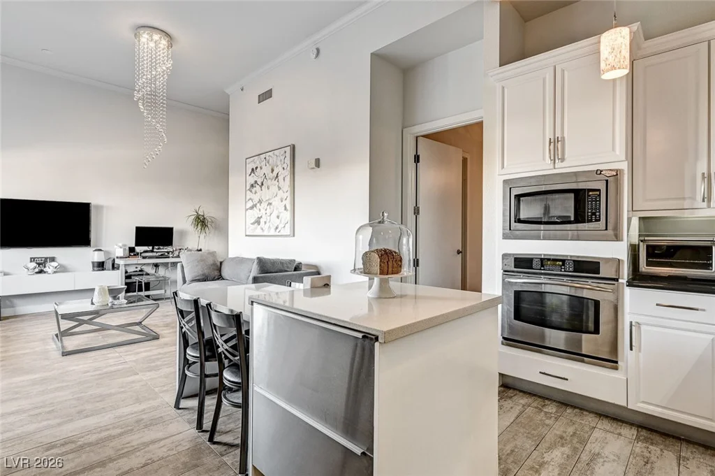 360 Desert Inn, Las Vegas, NV 89109