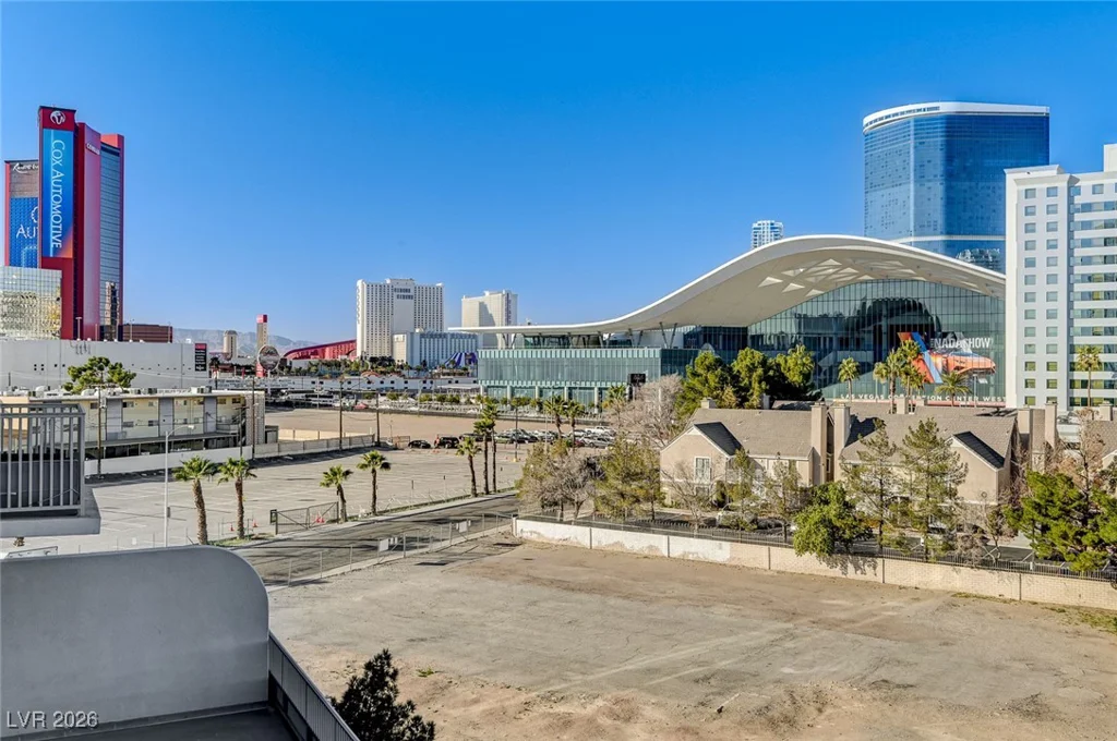 360 Desert Inn, Las Vegas, NV 89109