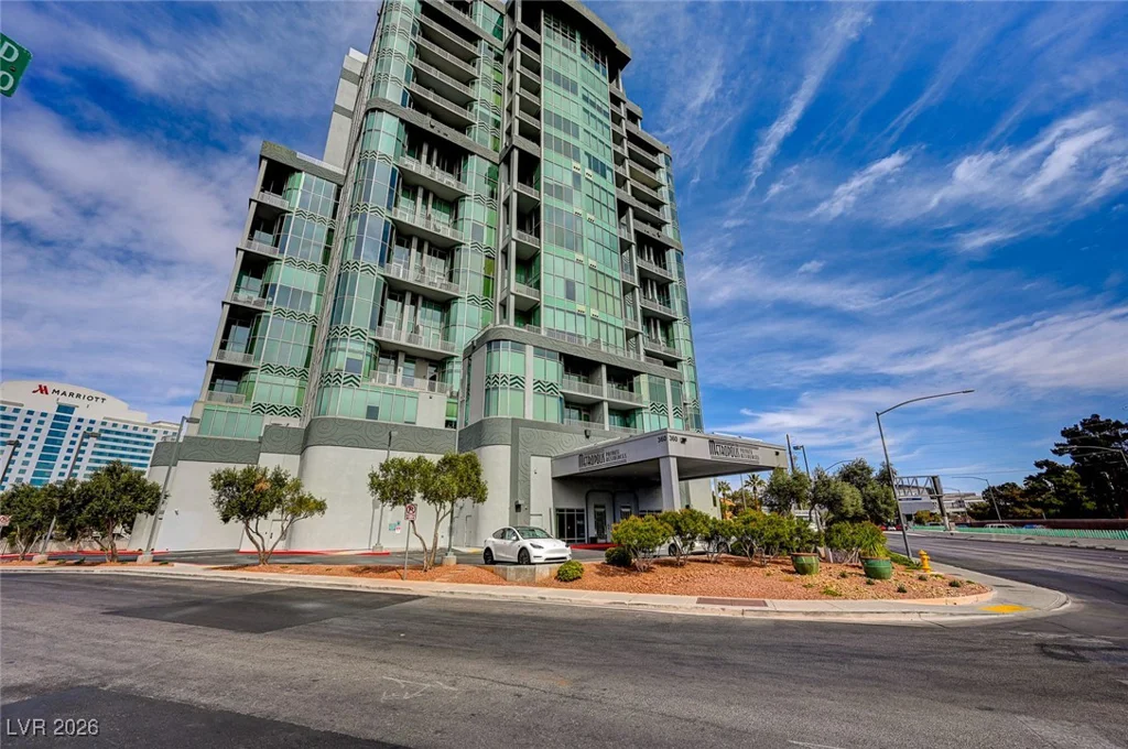 360 Desert Inn, Las Vegas, NV 89109