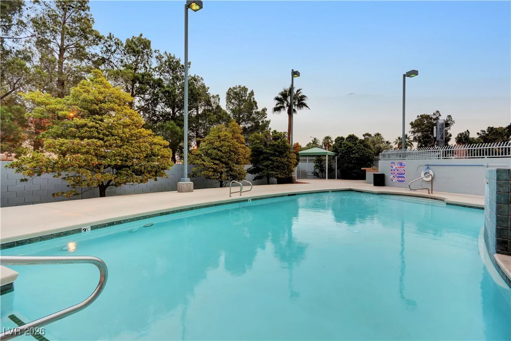 360 Desert Inn, Las Vegas, NV 89109