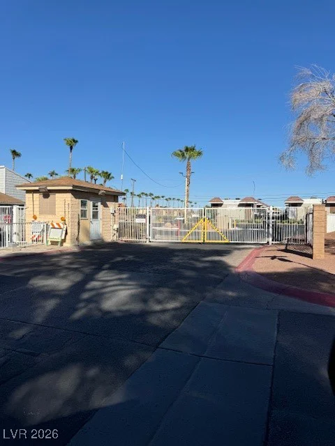 5116 Gray, Las Vegas, NV 89119