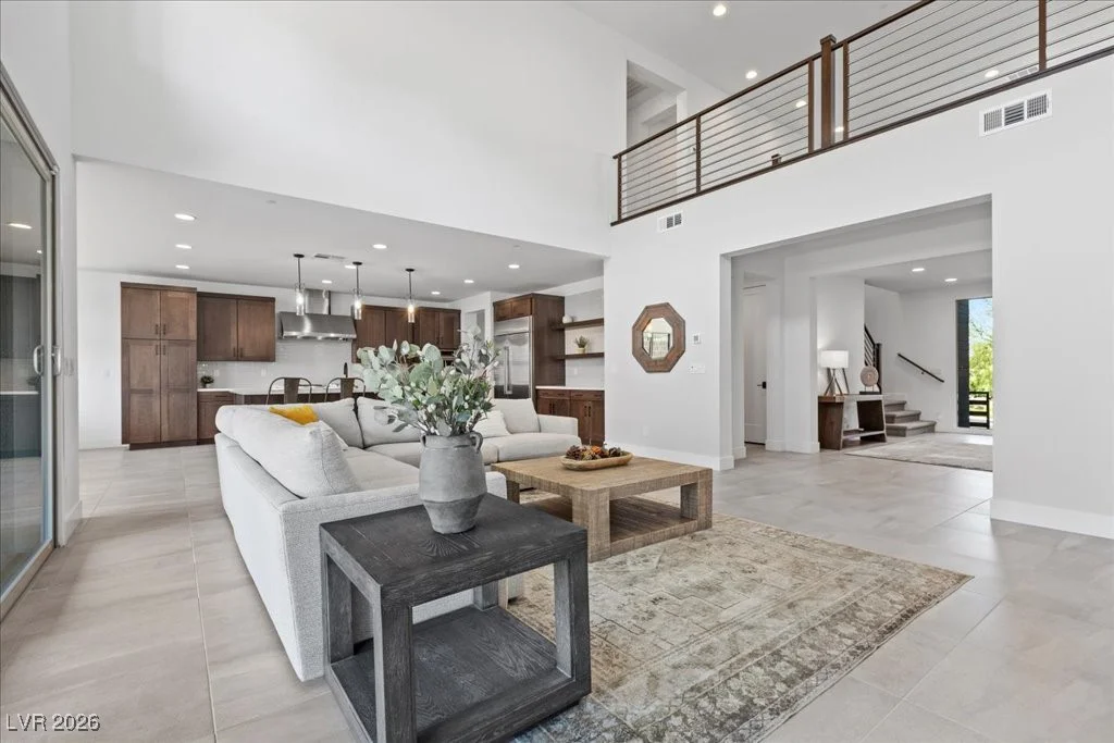 10215 Meridian Hill, Las Vegas, NV 89135
