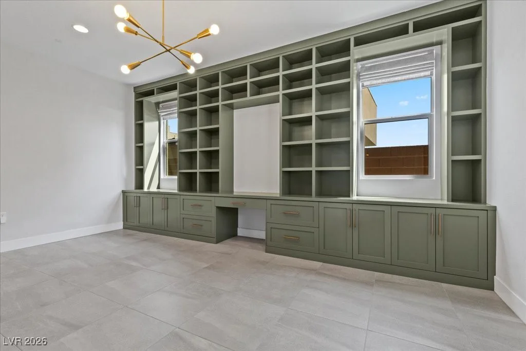 10215 Meridian Hill, Las Vegas, NV 89135