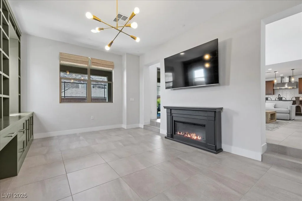 10215 Meridian Hill, Las Vegas, NV 89135