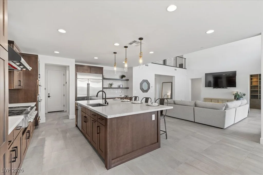 10215 Meridian Hill, Las Vegas, NV 89135