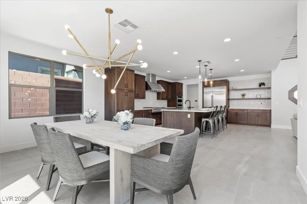 10215 Meridian Hill, Las Vegas, NV 89135