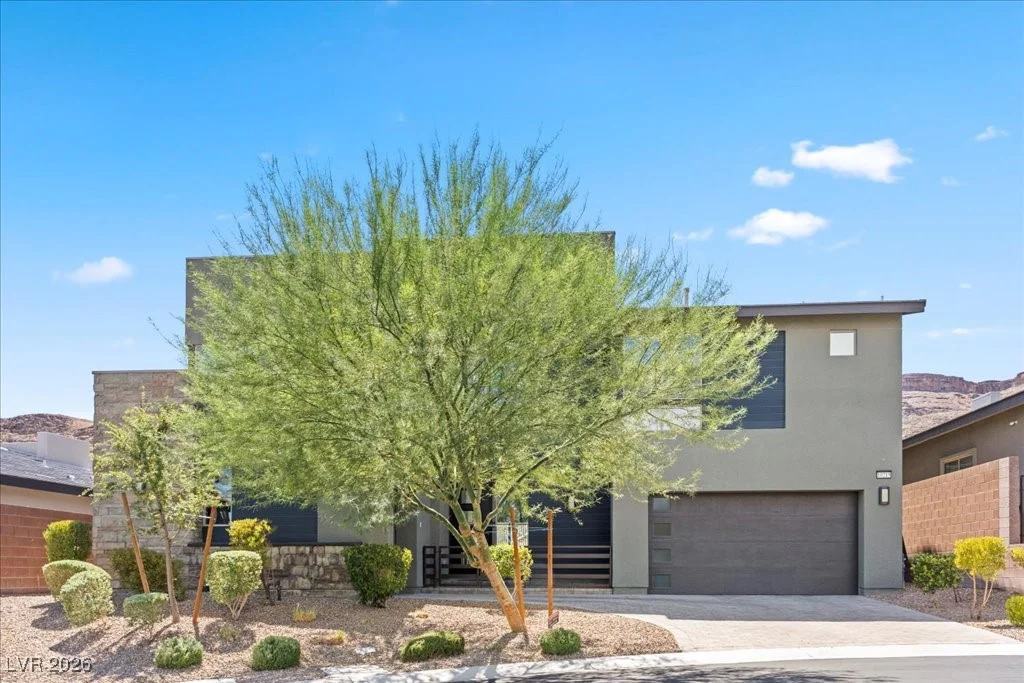 10215 Meridian Hill, Las Vegas, NV 89135