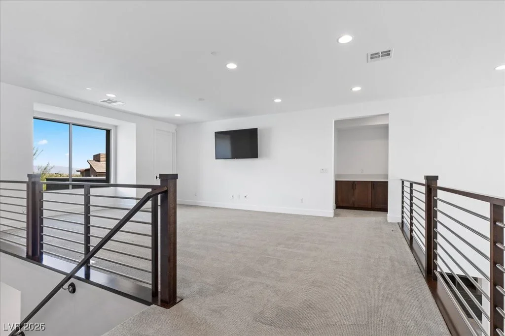 10215 Meridian Hill, Las Vegas, NV 89135