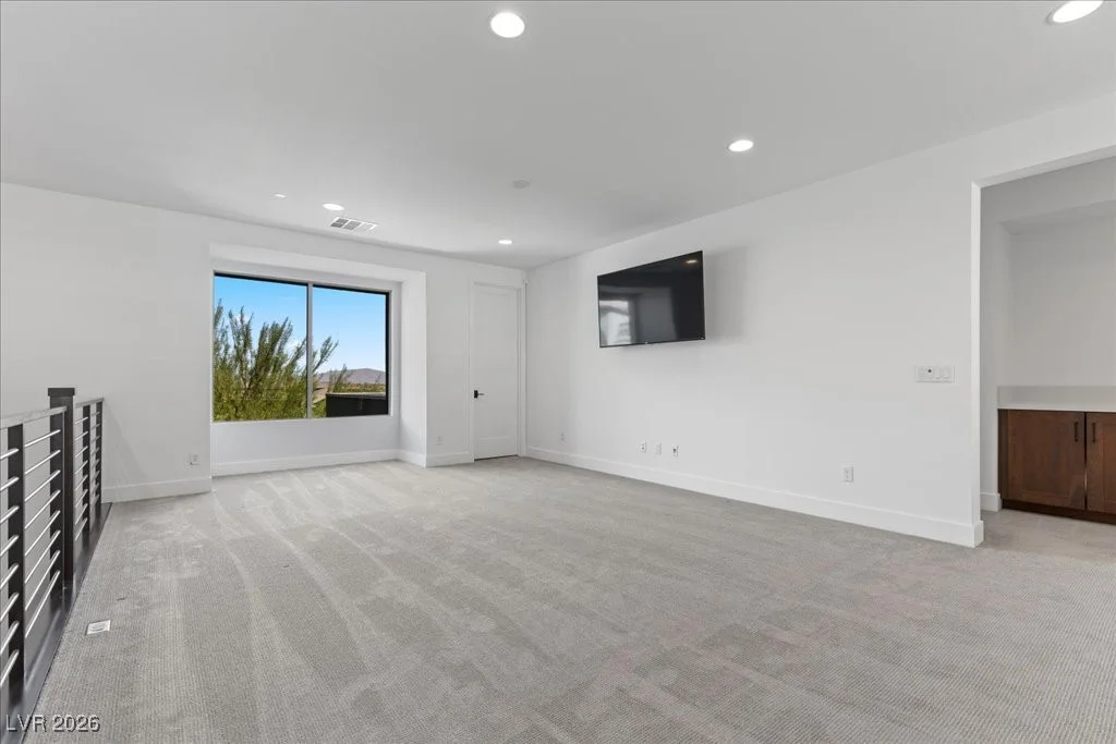 10215 Meridian Hill, Las Vegas, NV 89135