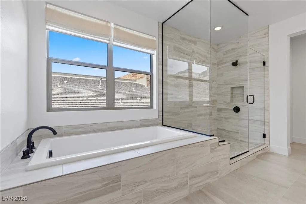 10215 Meridian Hill, Las Vegas, NV 89135
