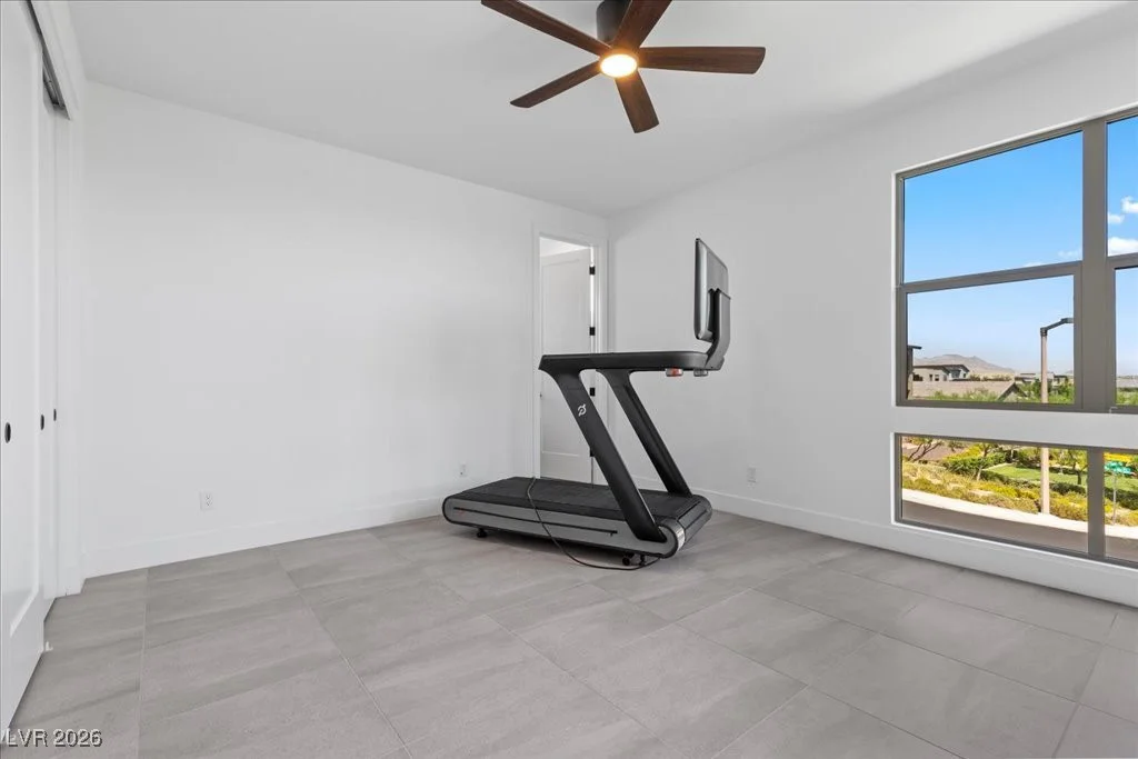 10215 Meridian Hill, Las Vegas, NV 89135