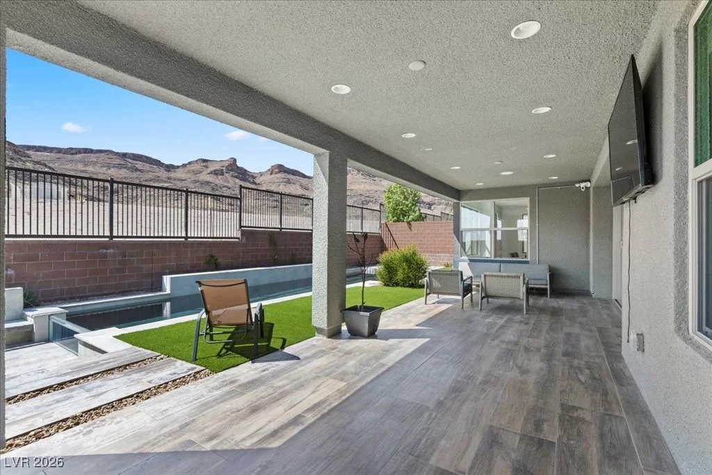 10215 Meridian Hill, Las Vegas, NV 89135