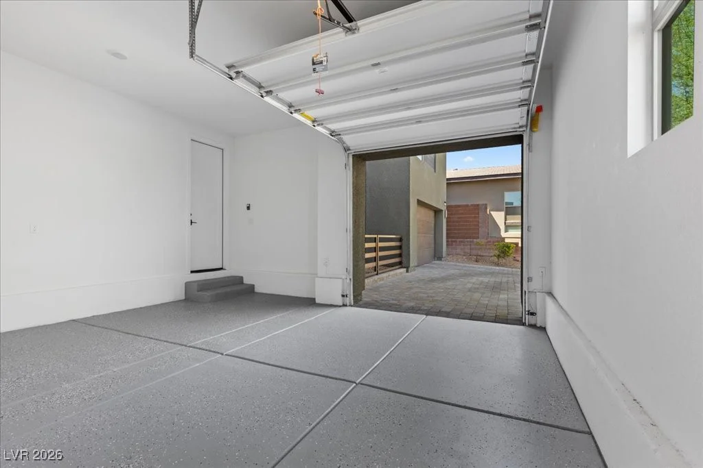 10215 Meridian Hill, Las Vegas, NV 89135