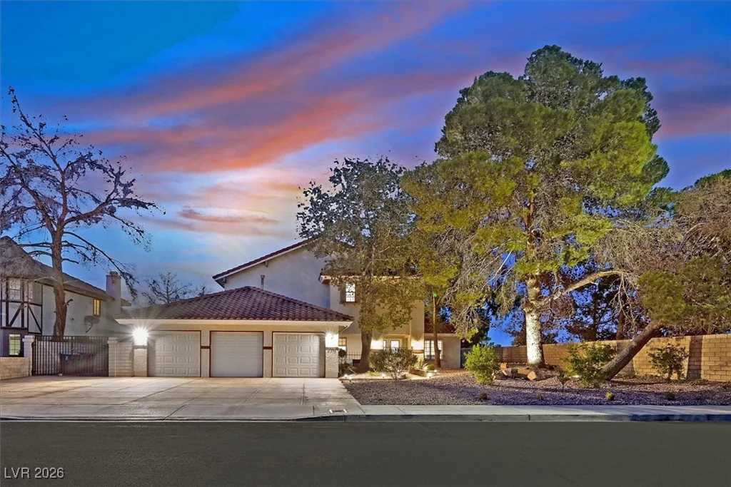 3396 Montessouri, Las Vegas, NV 89117