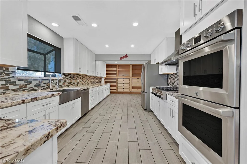 3396 Montessouri, Las Vegas, NV 89117