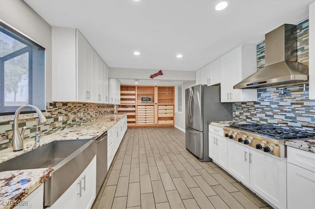 3396 Montessouri, Las Vegas, NV 89117