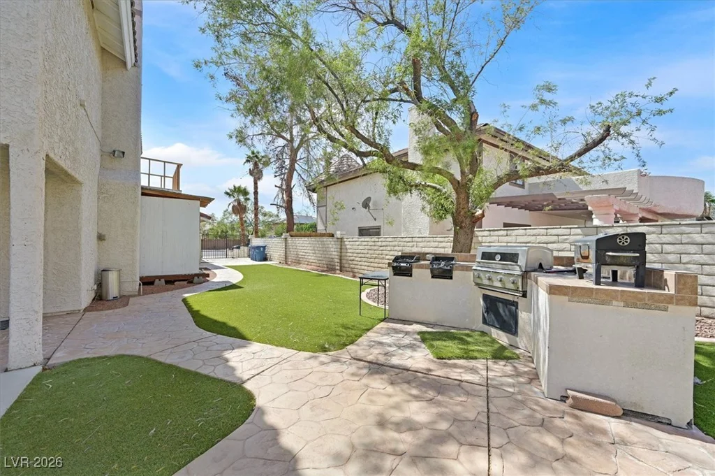 3396 Montessouri, Las Vegas, NV 89117