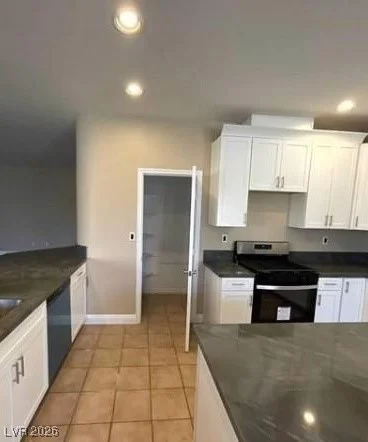 9758 Camino Capistrano, Las Vegas, NV 89147