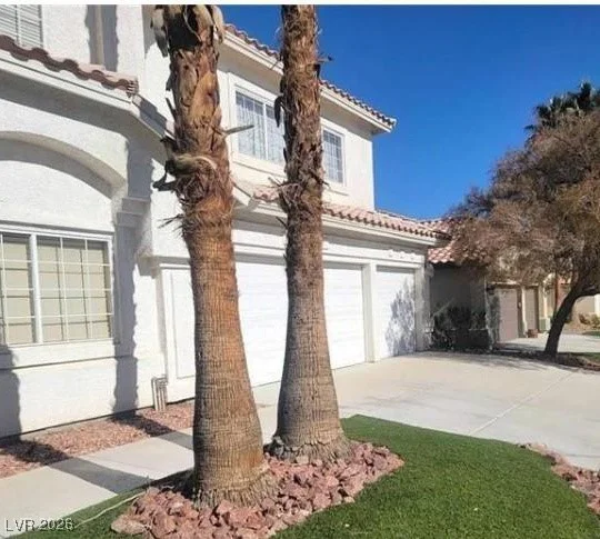 9758 Camino Capistrano, Las Vegas, NV 89147