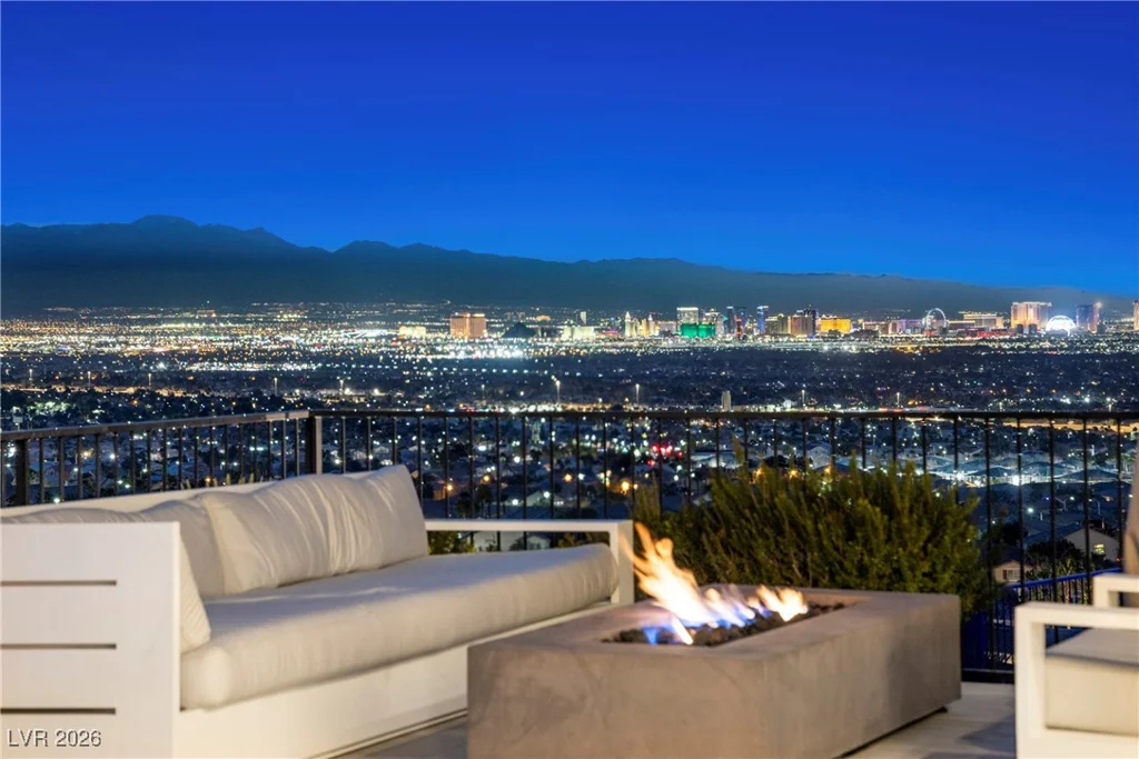 451 Serenity Point, Henderson, NV 89012