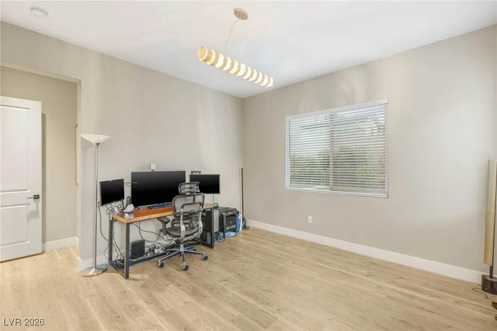 2720 Natural Rock, Las Vegas, NV 89138