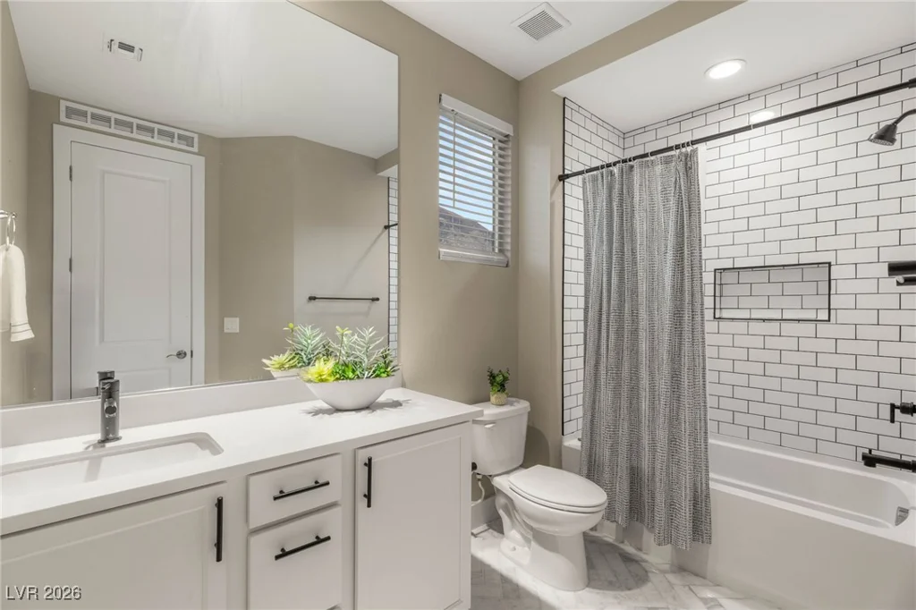 2720 Natural Rock, Las Vegas, NV 89138